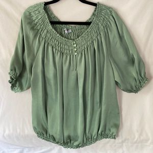 1X dressy blouse/ beautiful shade of green